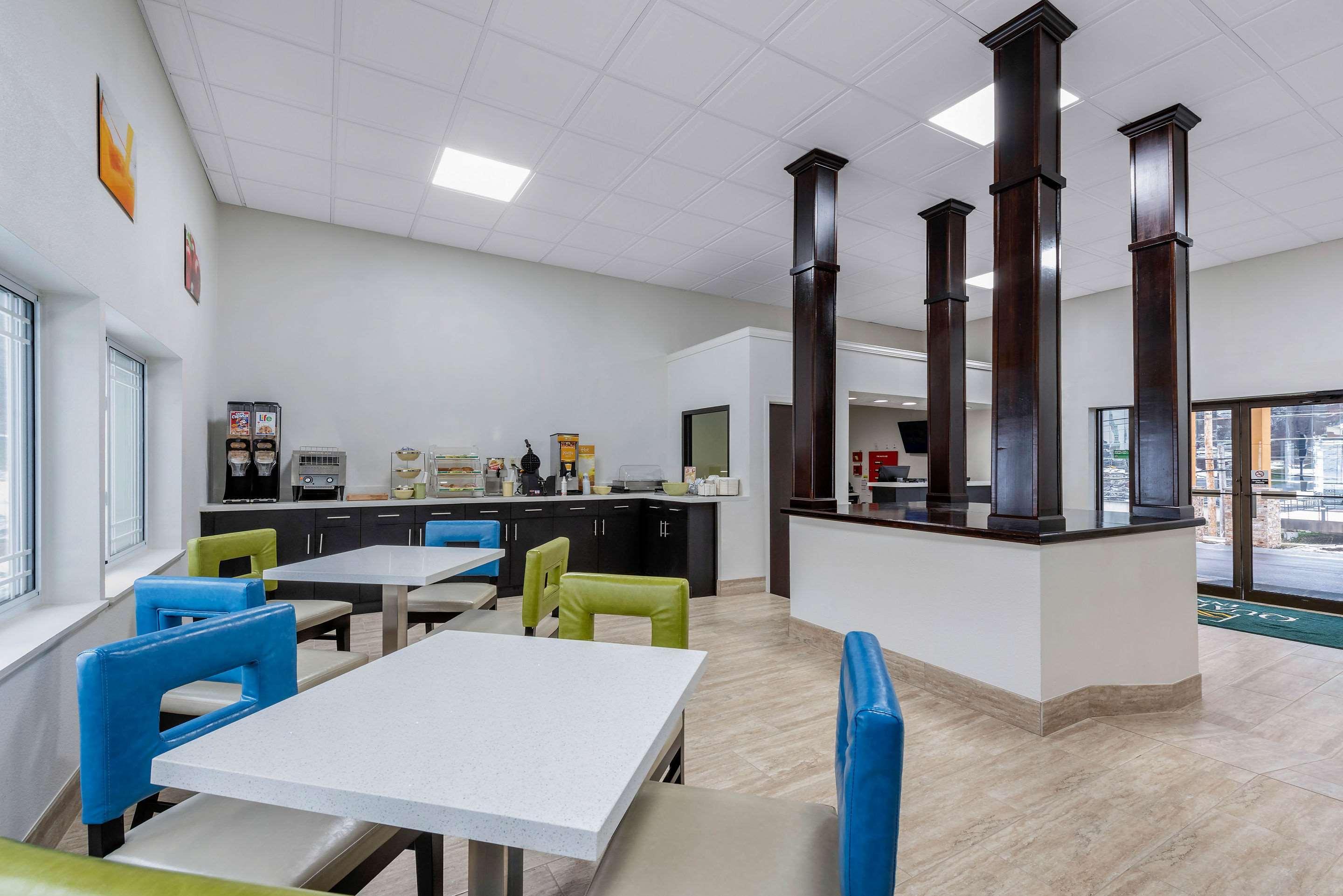 Quality Inn 2*